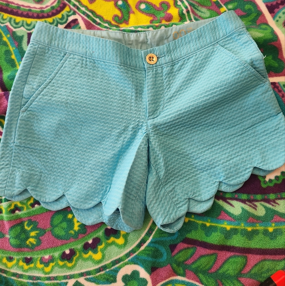 Lily Pulitzer scallop shorts